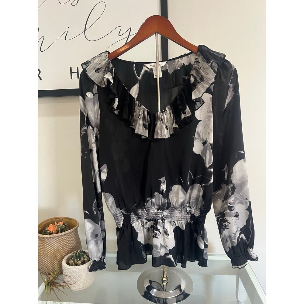 Black & White Floral Chiffon V-Neck Blouse by White House Black Market, size XS